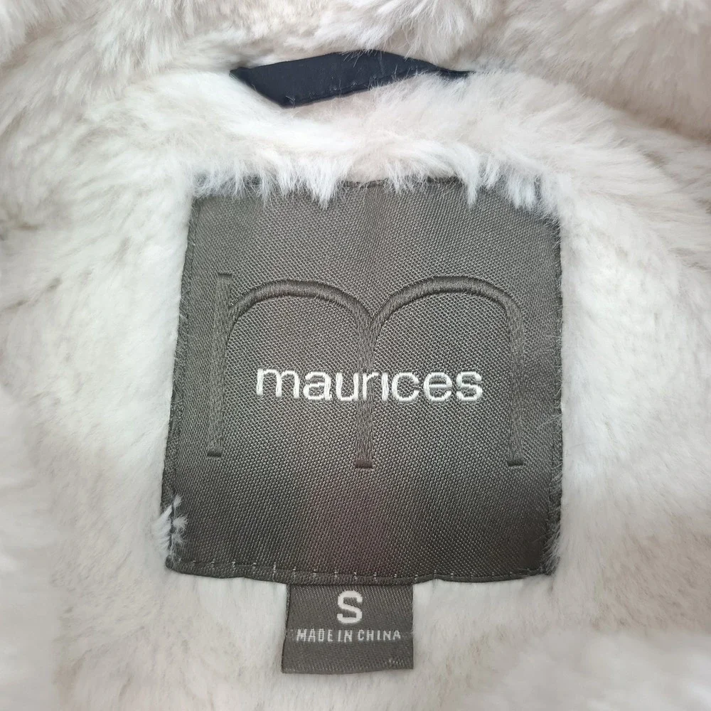 Maurices Women's S Navy Floral Faux Fur Lined Quilted Puffer Ski Vest‎ Full Zip